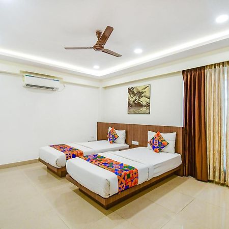 Fabhotel Kzar Select - 2Km From Park Street Καλκούτα Εξωτερικό φωτογραφία