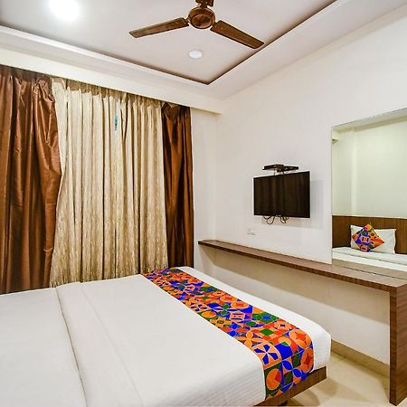 Fabhotel Kzar Select - 2Km From Park Street Καλκούτα Εξωτερικό φωτογραφία