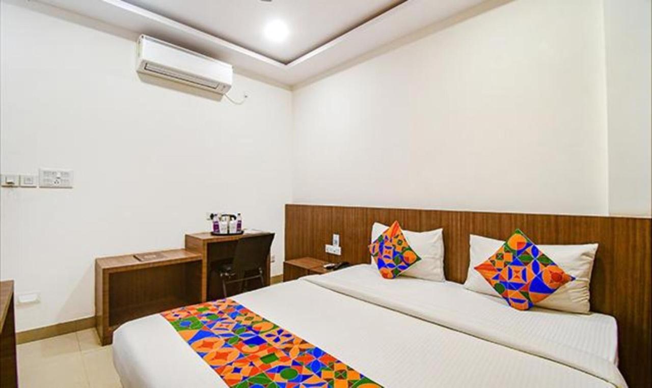 Fabhotel Kzar Select - 2Km From Park Street Καλκούτα Εξωτερικό φωτογραφία