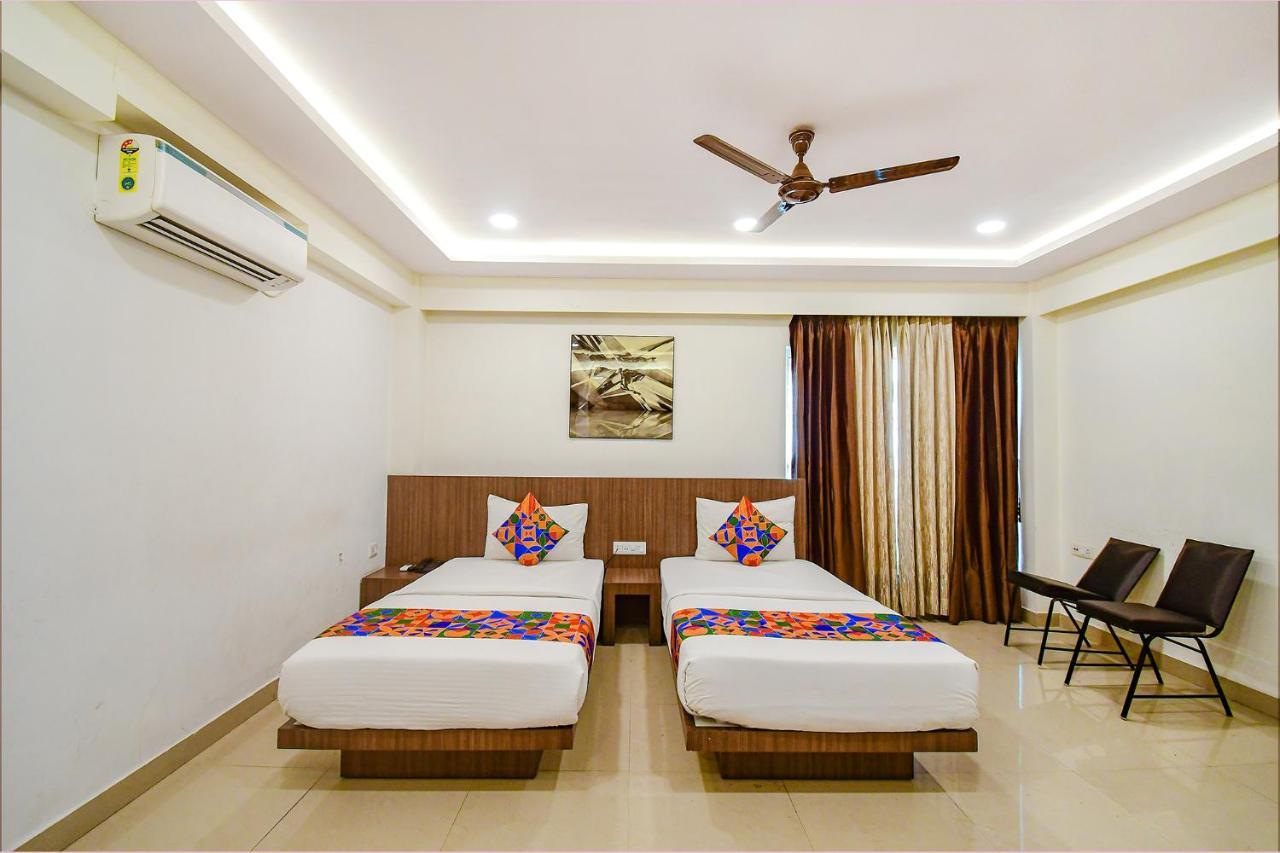 Fabhotel Kzar Select - 2Km From Park Street Καλκούτα Εξωτερικό φωτογραφία
