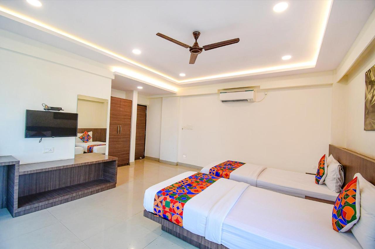 Fabhotel Kzar Select - 2Km From Park Street Καλκούτα Εξωτερικό φωτογραφία