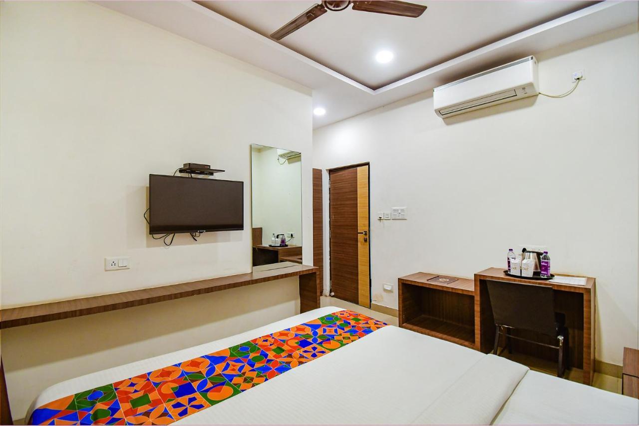 Fabhotel Kzar Select - 2Km From Park Street Καλκούτα Εξωτερικό φωτογραφία