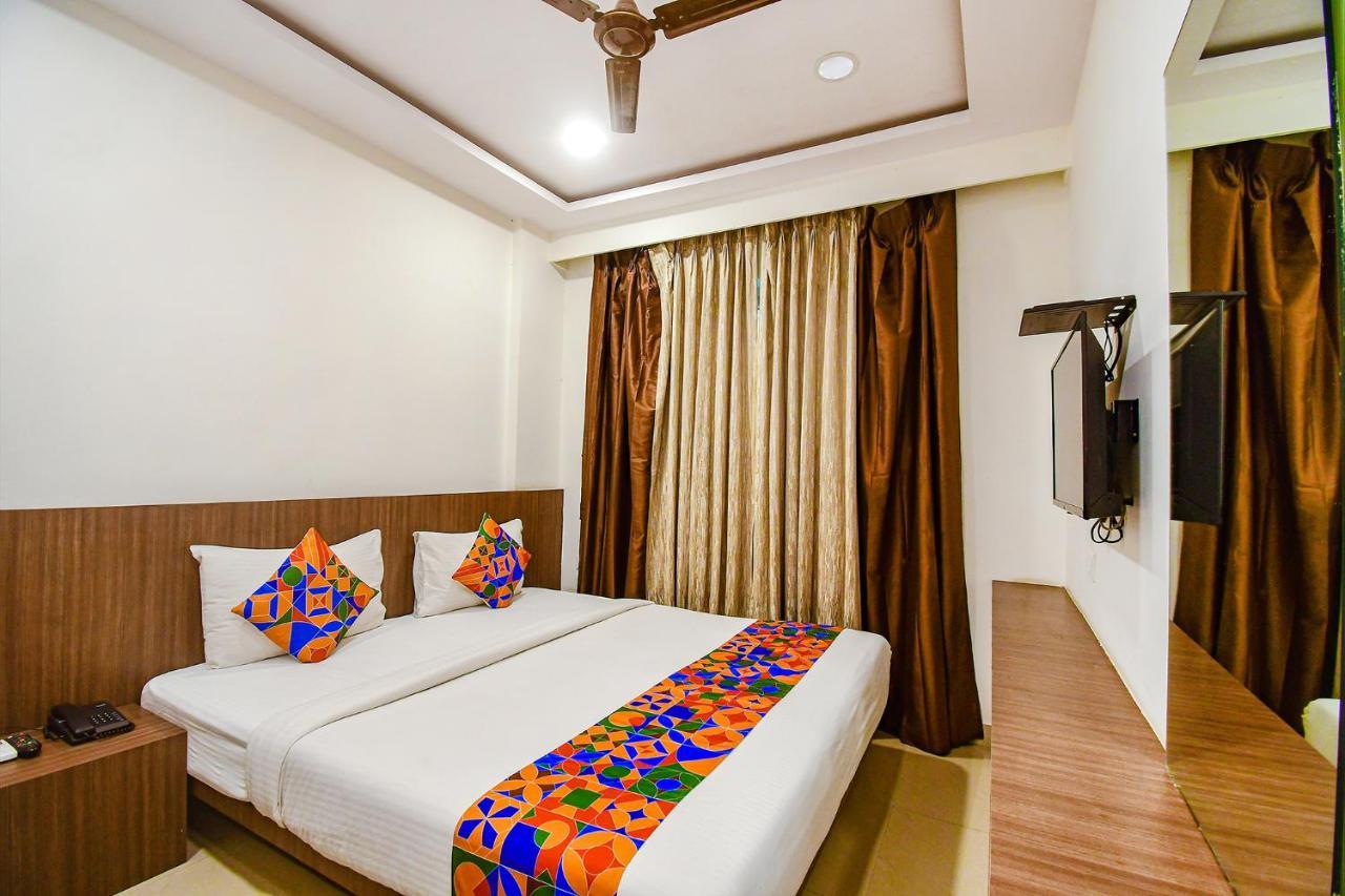 Fabhotel Kzar Select - 2Km From Park Street Καλκούτα Εξωτερικό φωτογραφία